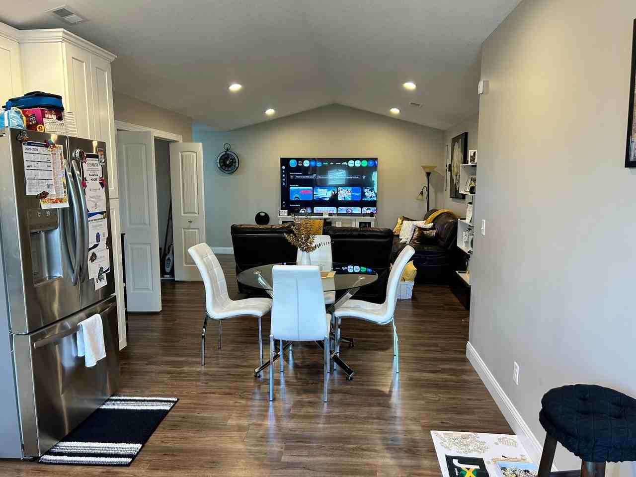 2046 Sutter Woods Rd - Photo 6 of 15