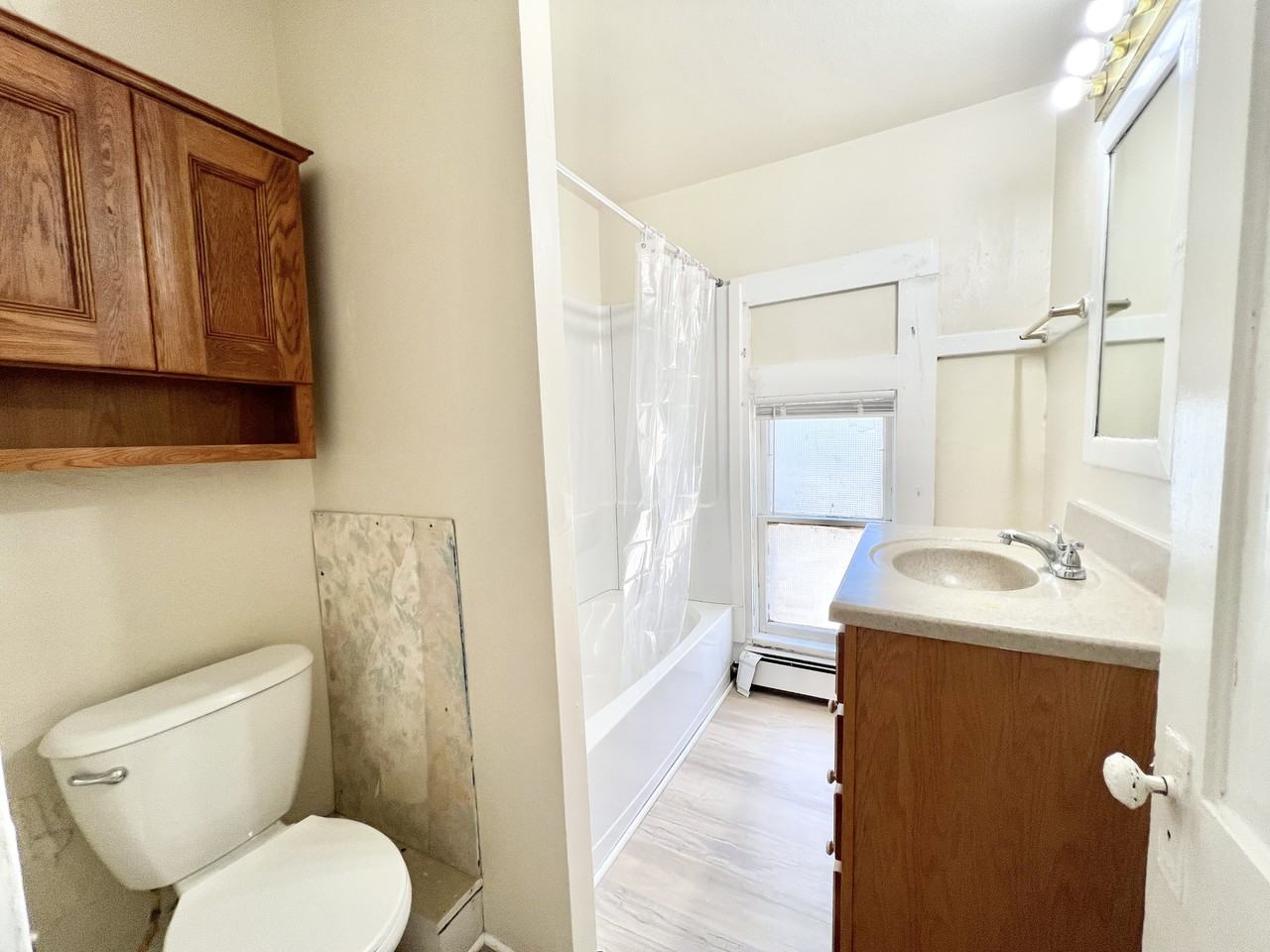 521 E Court St #4 - Photo 5 of 13