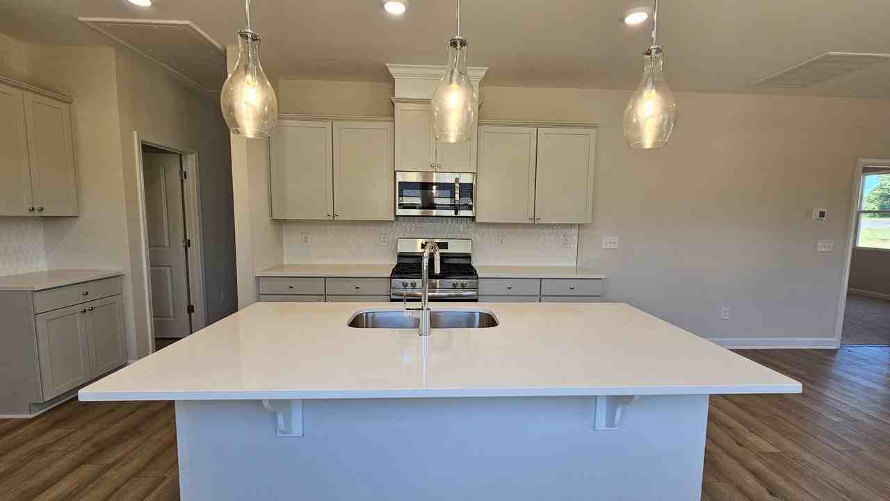 108 Fairwinds Dr #1 - Photo 3 of 10