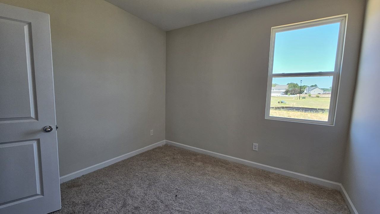 108 Fairwinds Dr #1 - Photo 7 of 10