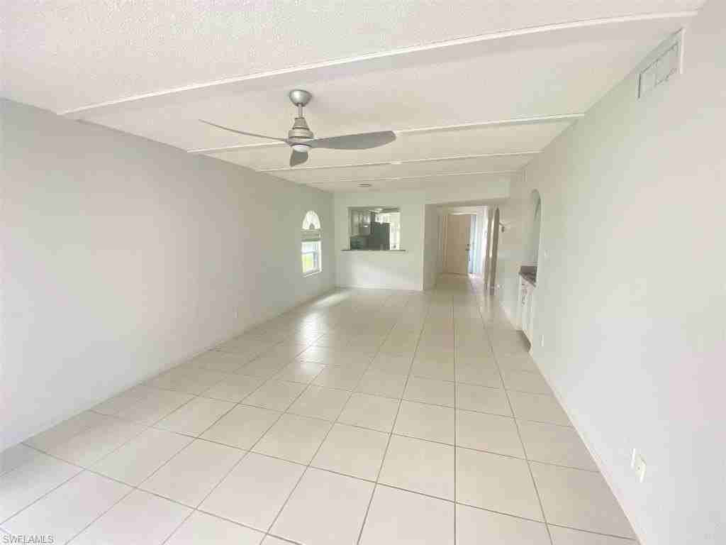 705 Augusta Blvd #705-5 - Photo 4 of 18