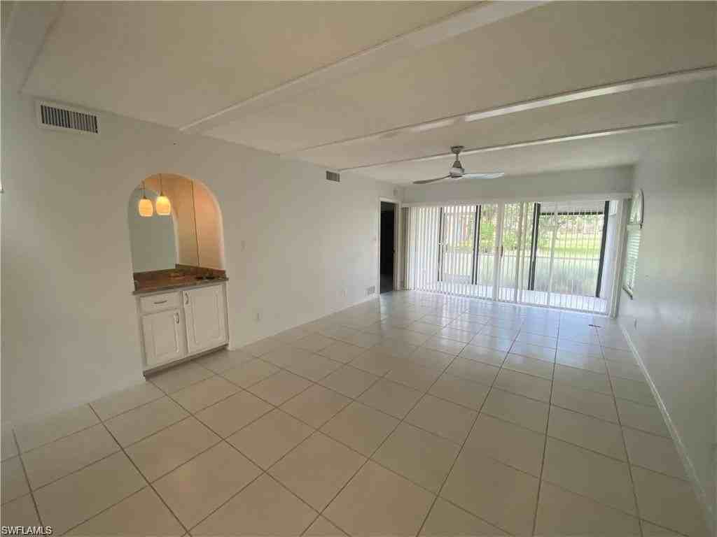 705 Augusta Blvd #705-5 - Photo 6 of 18
