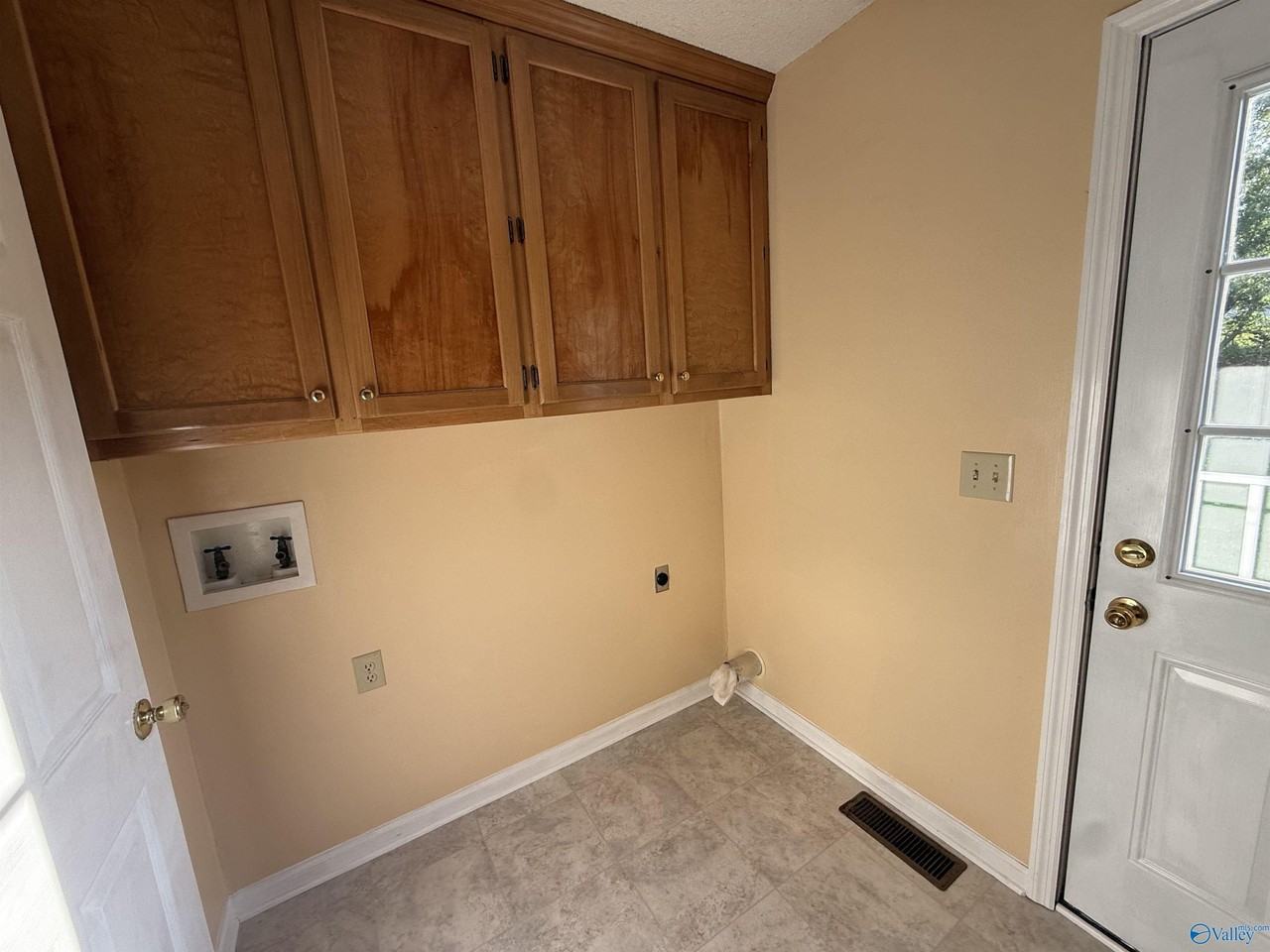 314 Beverly St - Photo 6 of 15