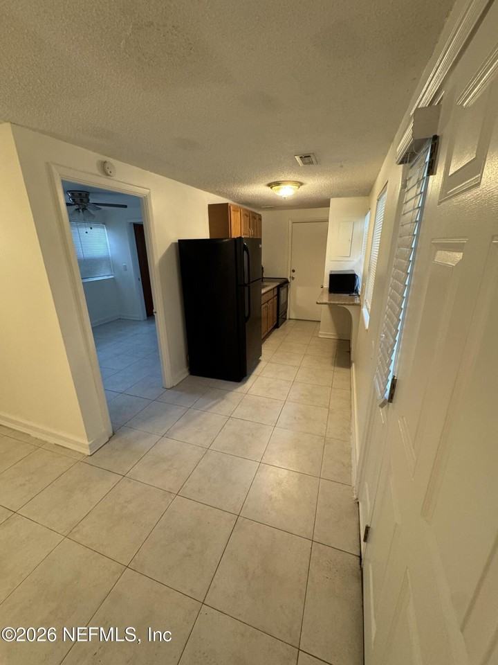 1604 Cherry St #1608 - Photo 3 of 11