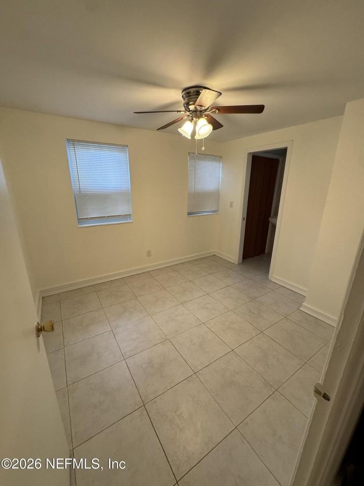 1604 Cherry St #1608 - Photo 5 of 11