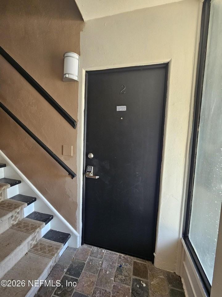 3005 Walton St #2 - Photo 4 of 15