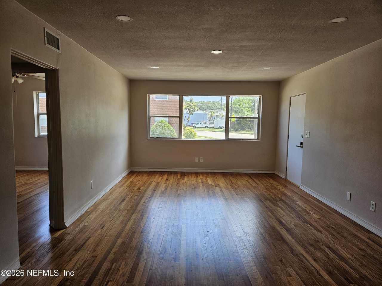 3005 Walton St #2 - Photo 5 of 15