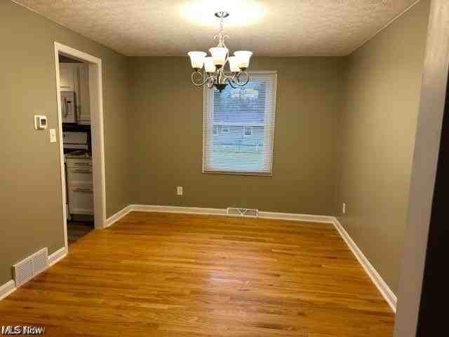 1674 Beckwith Dr - Photo 6 of 12