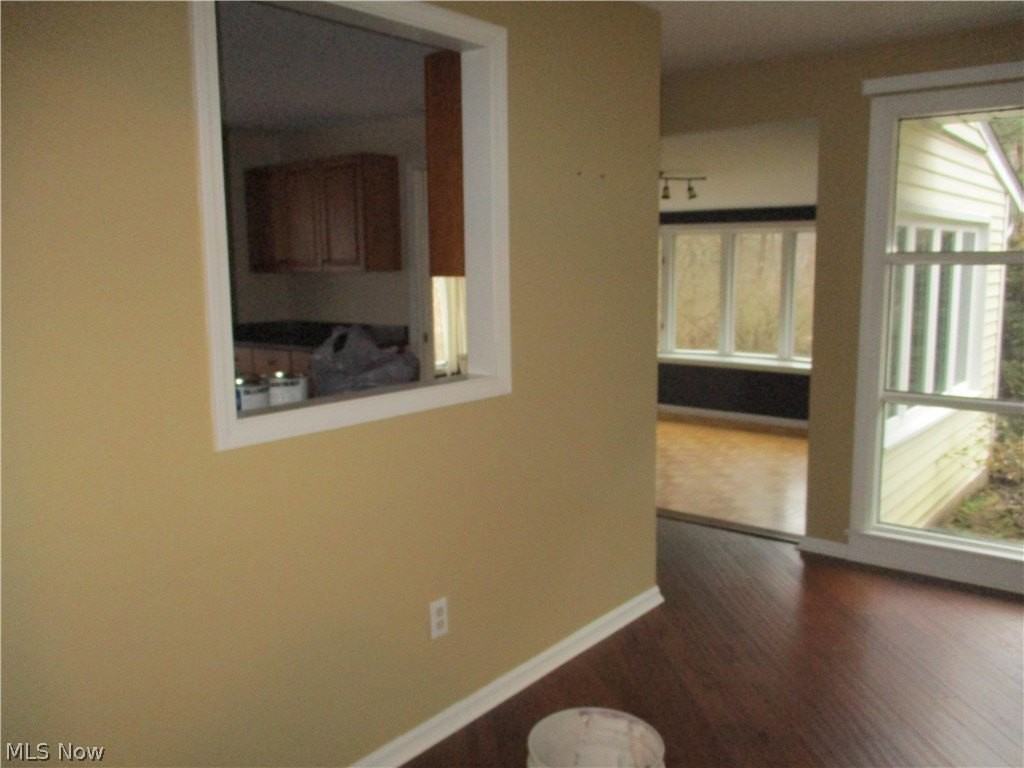 17084 Sunset Dr - Photo 6 of 42