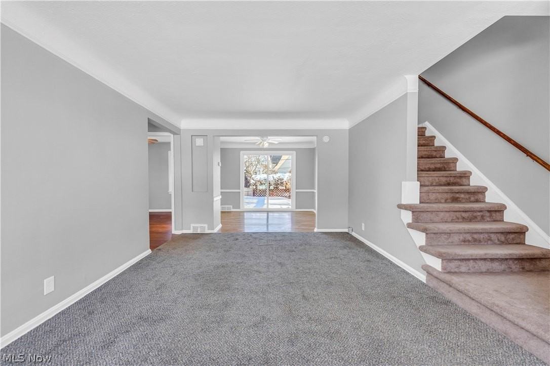5876 Wickfield Dr - Photo 4 of 28