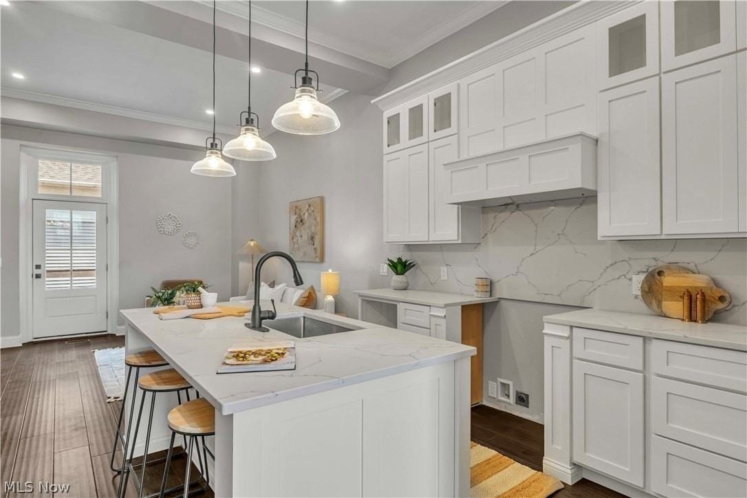 2130 W 42nd St #4 - Photo 4 of 6
