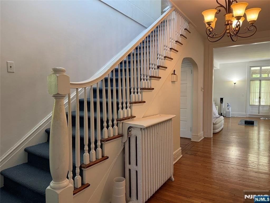 66 Summit St - Photo 2 of 12