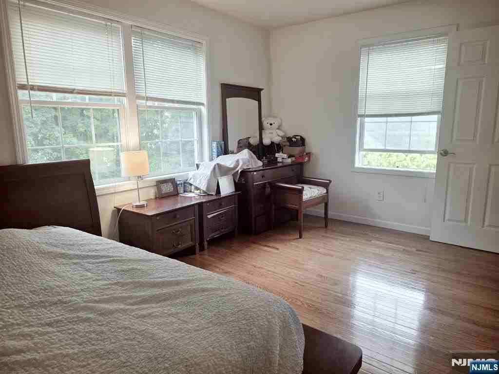 260 Edwards St #B - Photo 5 of 24
