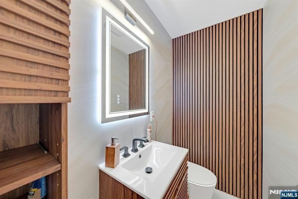 228 Johnson Ave #5 - Photo 7 of 15