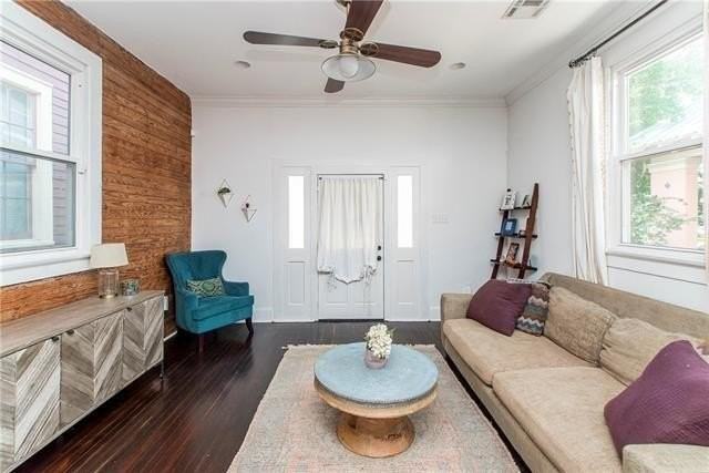 1526 Dante St - Photo 7 of 33