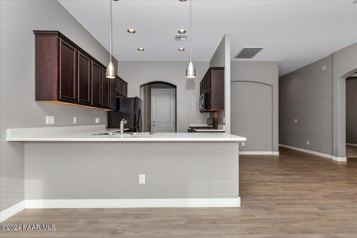 6227 E Bower Ln - Photo 5 of 50
