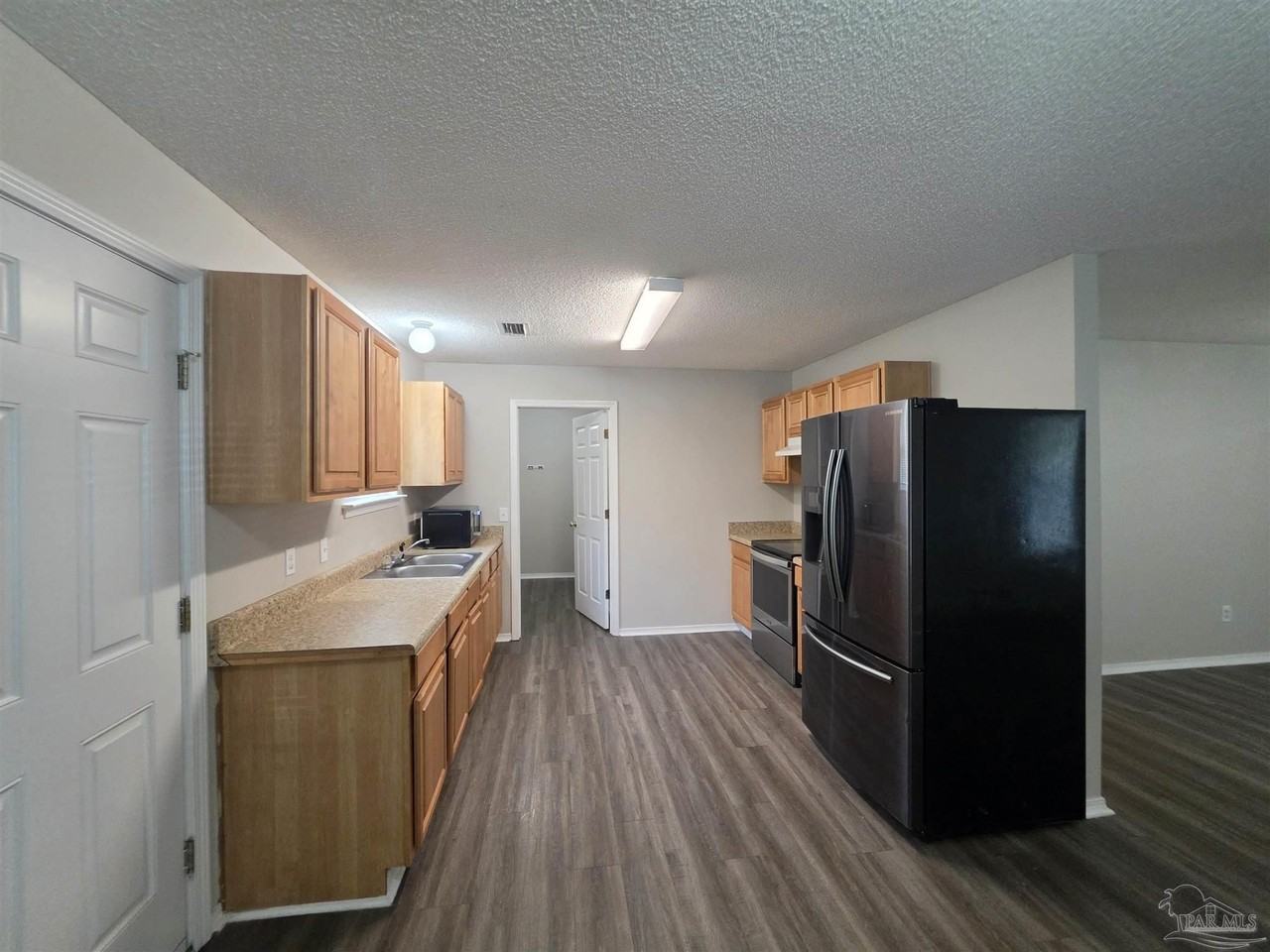8660 Figland Ave - Photo 4 of 18