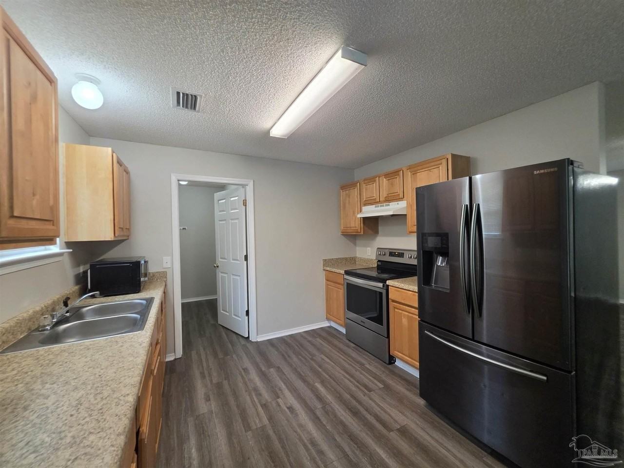 8660 Figland Ave - Photo 5 of 18