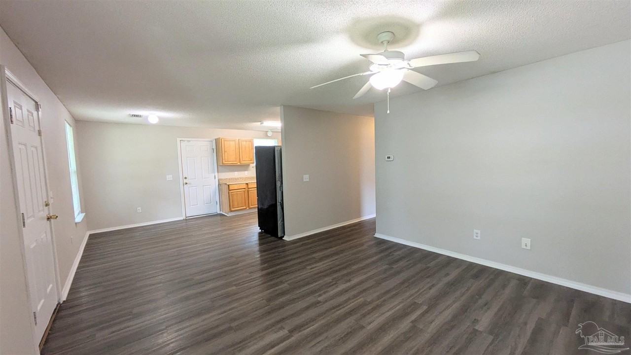 8660 Figland Ave - Photo 7 of 18