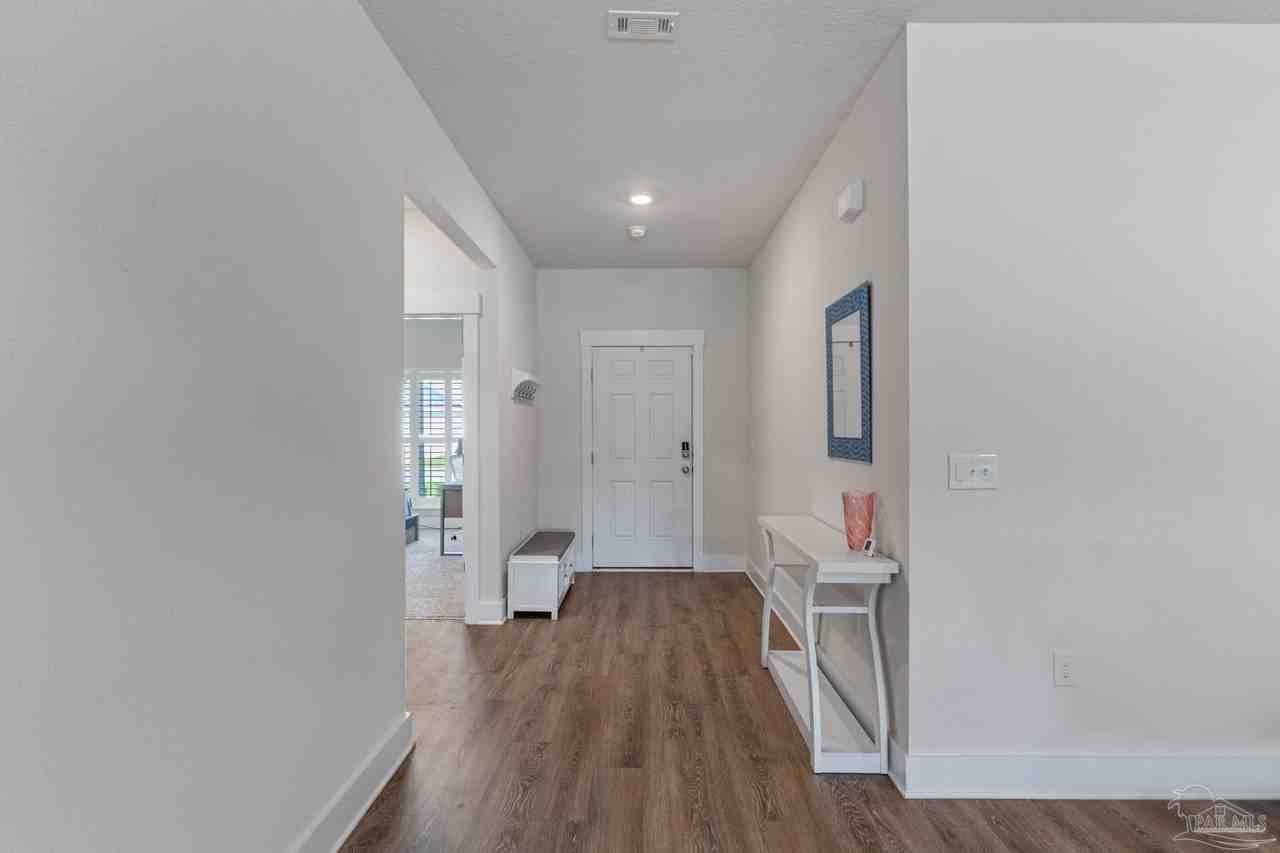 5978 Forest Bay Ave - Photo 3 of 40
