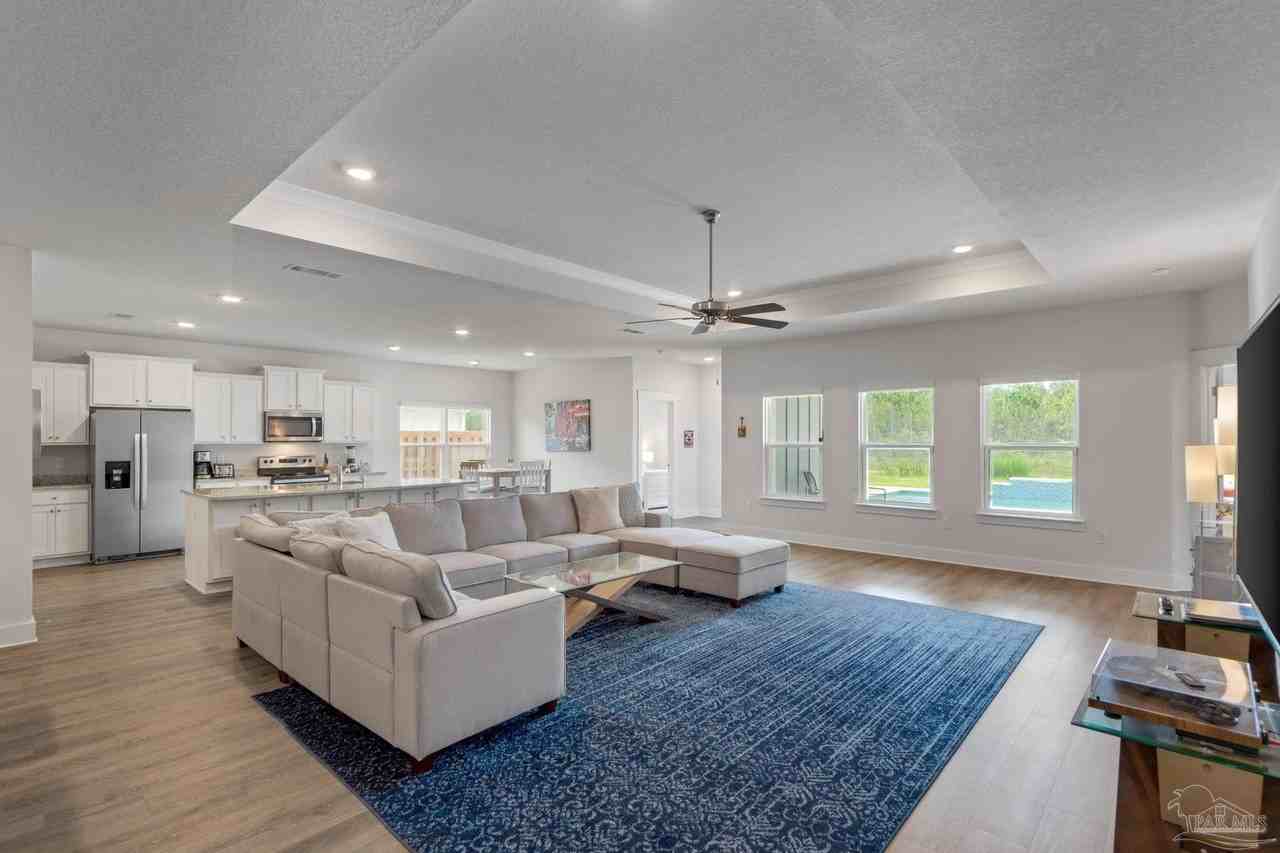 5978 Forest Bay Ave - Photo 6 of 40