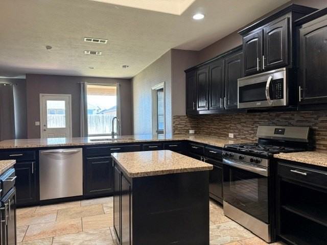 1513 San Miguel Ct - Photo 4 of 16