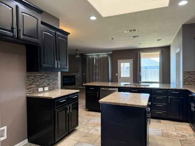 1513 San Miguel Ct - Photo 5 of 16