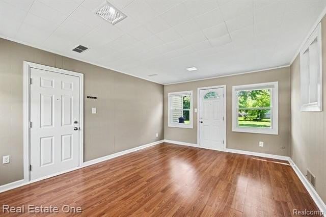 1064 Woodslee Dr - Photo 6 of 19
