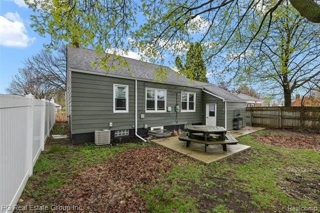 4307 Cooper Ave - Photo 5 of 26