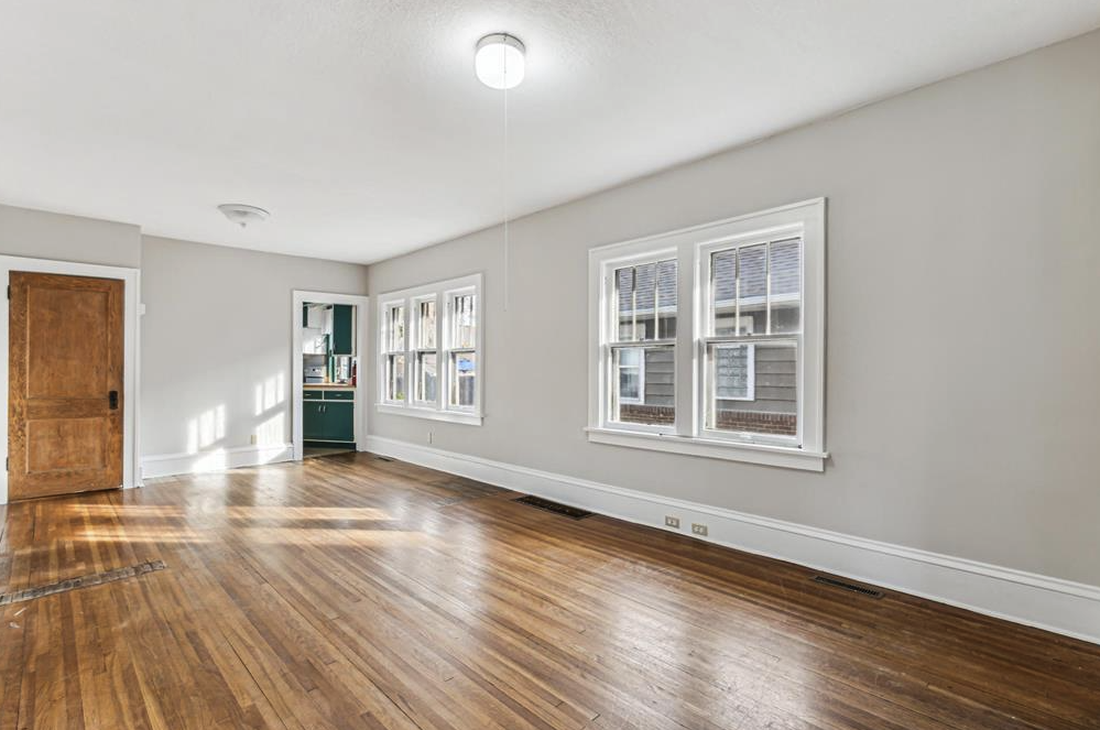 5009 Upton Ave S - Photo 5 of 16