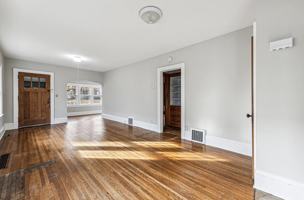 5009 Upton Ave S - Photo 6 of 16