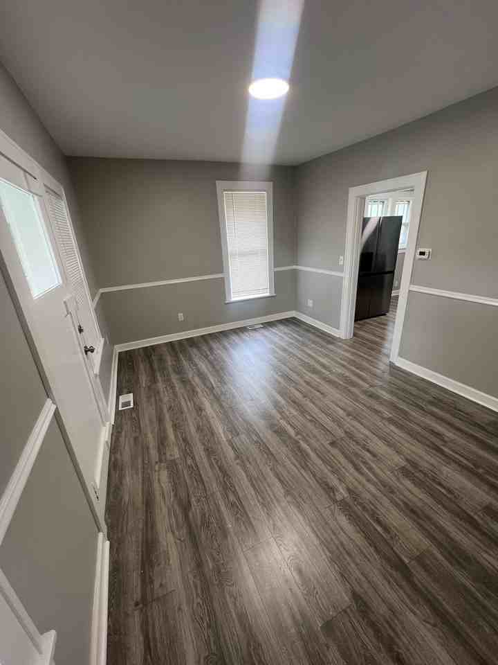 1411 Western Ave #1 - Photo 2 of 10