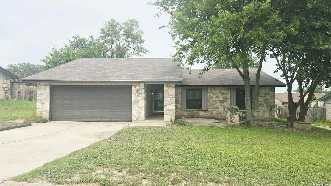 1306 Tideland St - Photo 2 of 28
