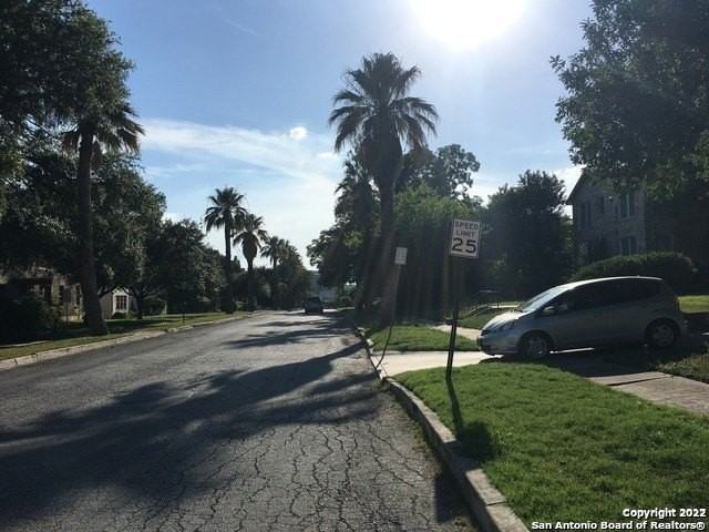 175 Harrigan Ct - Photo 2 of 13