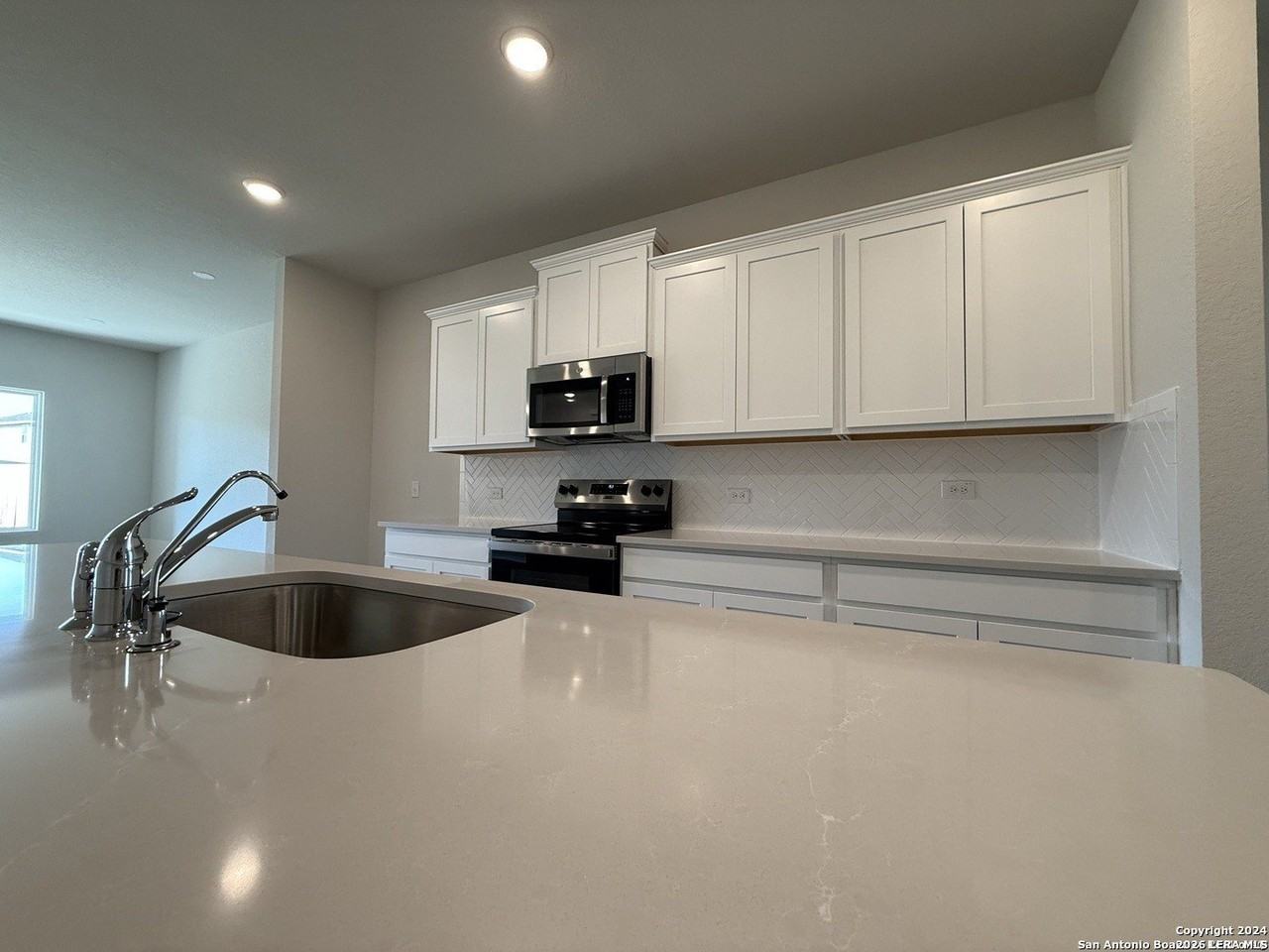 7637 Birch Holw - Photo 6 of 31