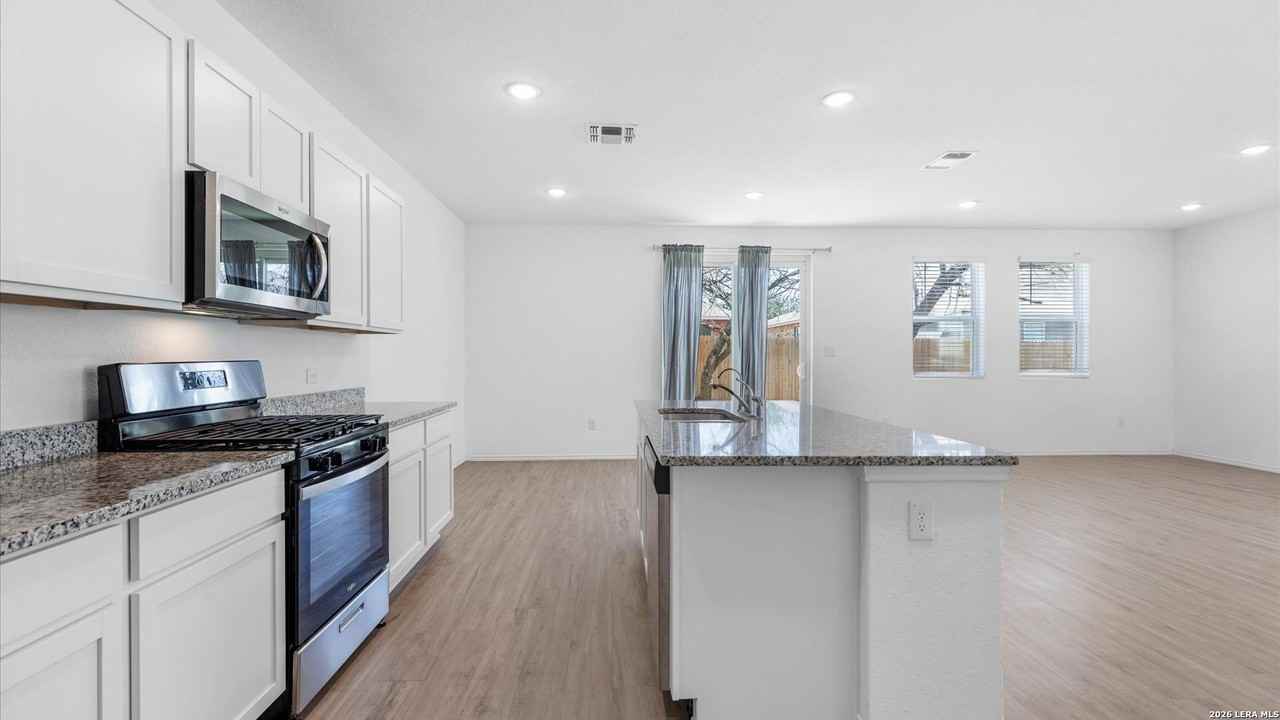5518 Fossil Way - Photo 5 of 31
