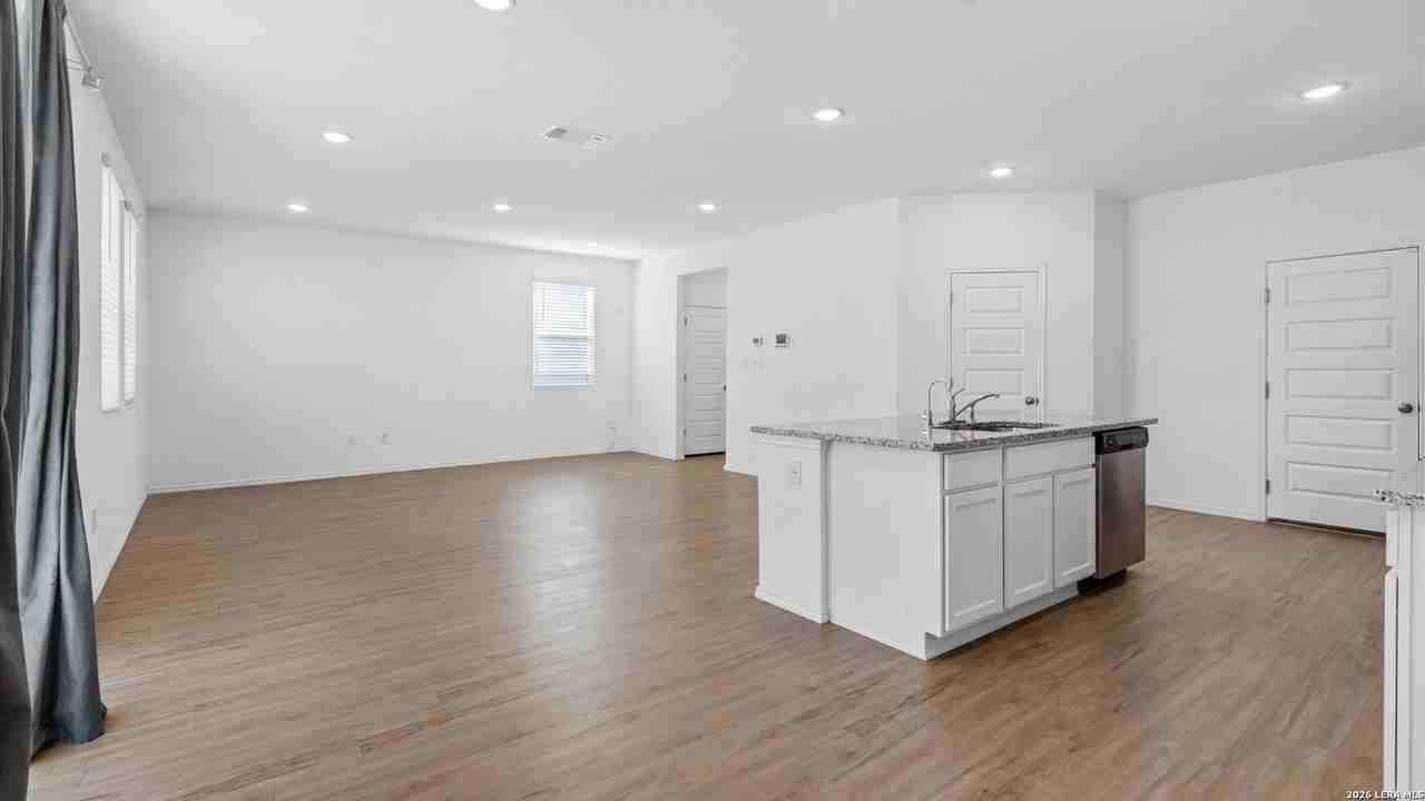 5518 Fossil Way - Photo 6 of 31