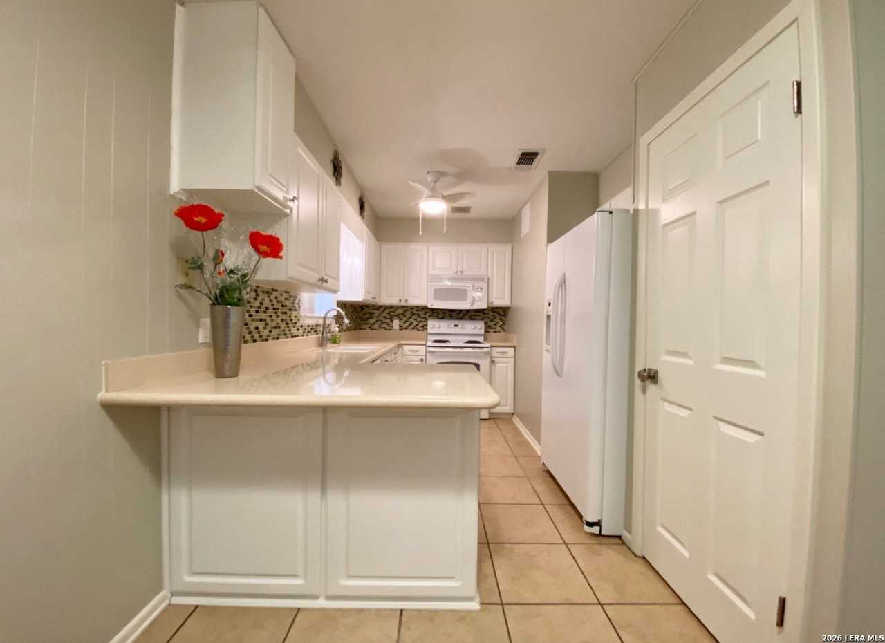 3514 Clearfield Dr - Photo 3 of 16