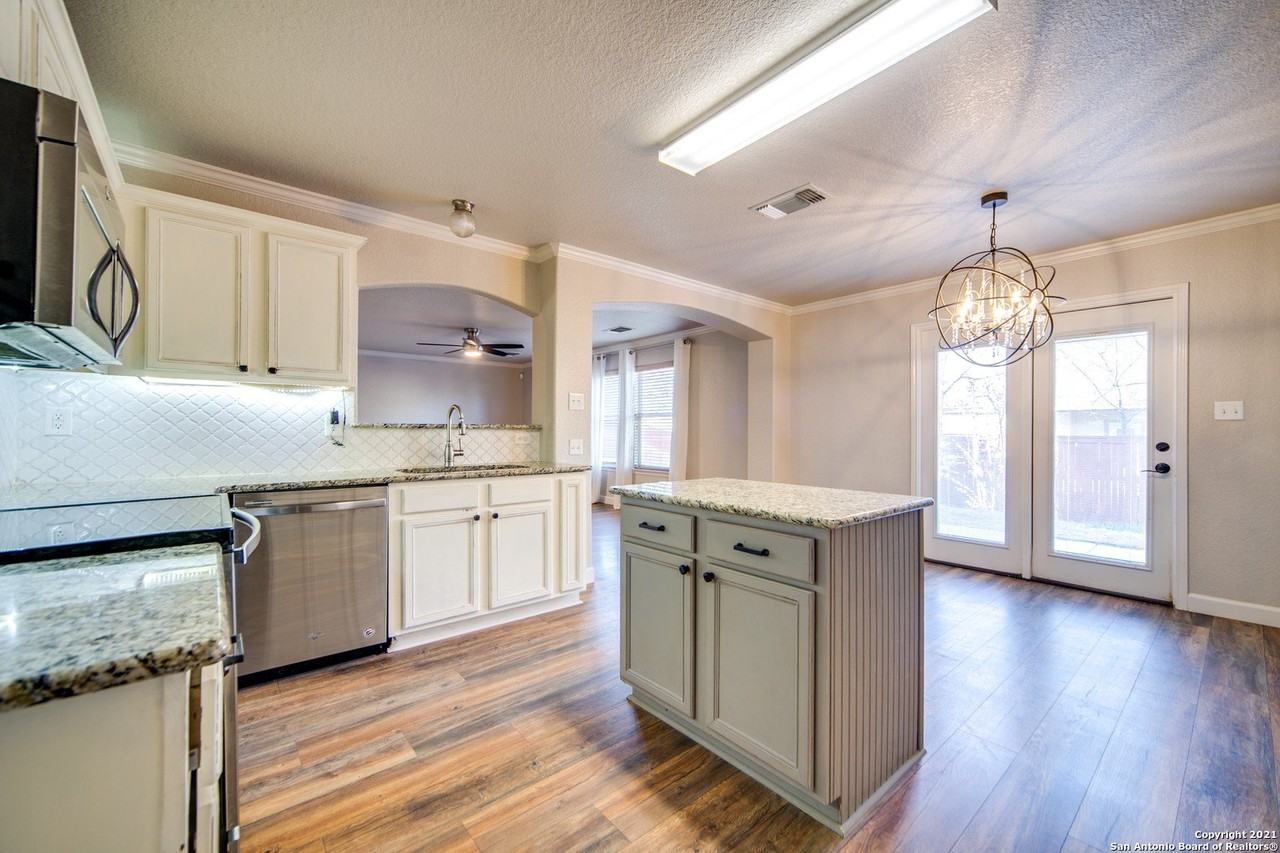 124 Latigo Ln - Photo 6 of 12