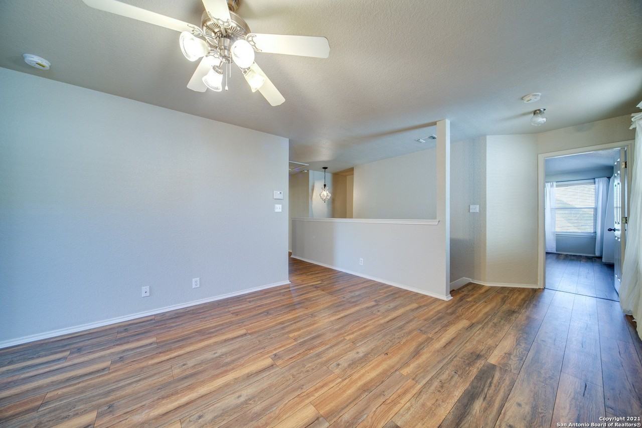 124 Latigo Ln - Photo 7 of 12
