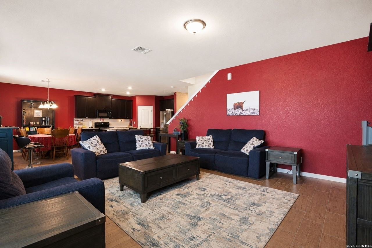 533 Sentry Valley St - Photo 4 of 27