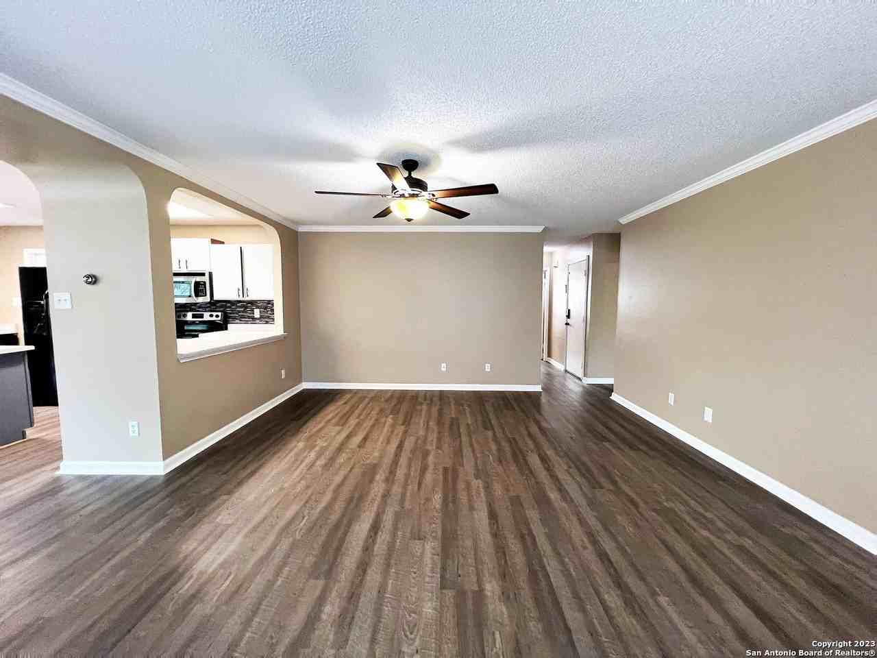 4535 Oakfield Way - Photo 6 of 25