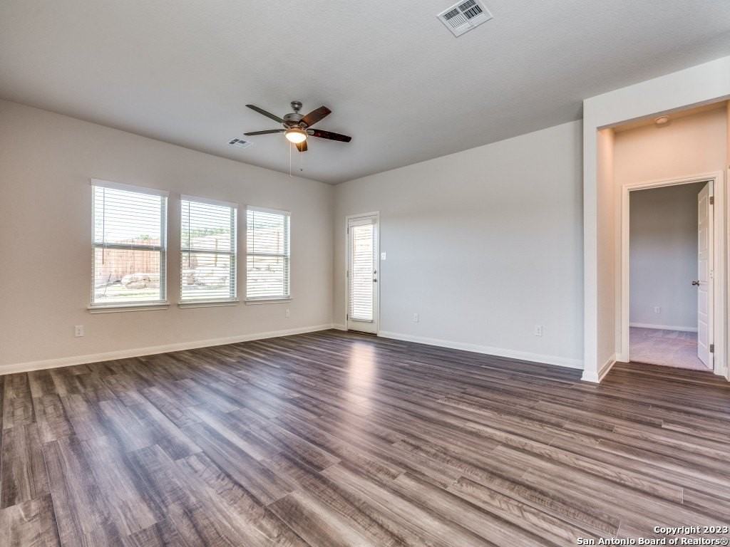 25853 Posey Dr - Photo 6 of 28