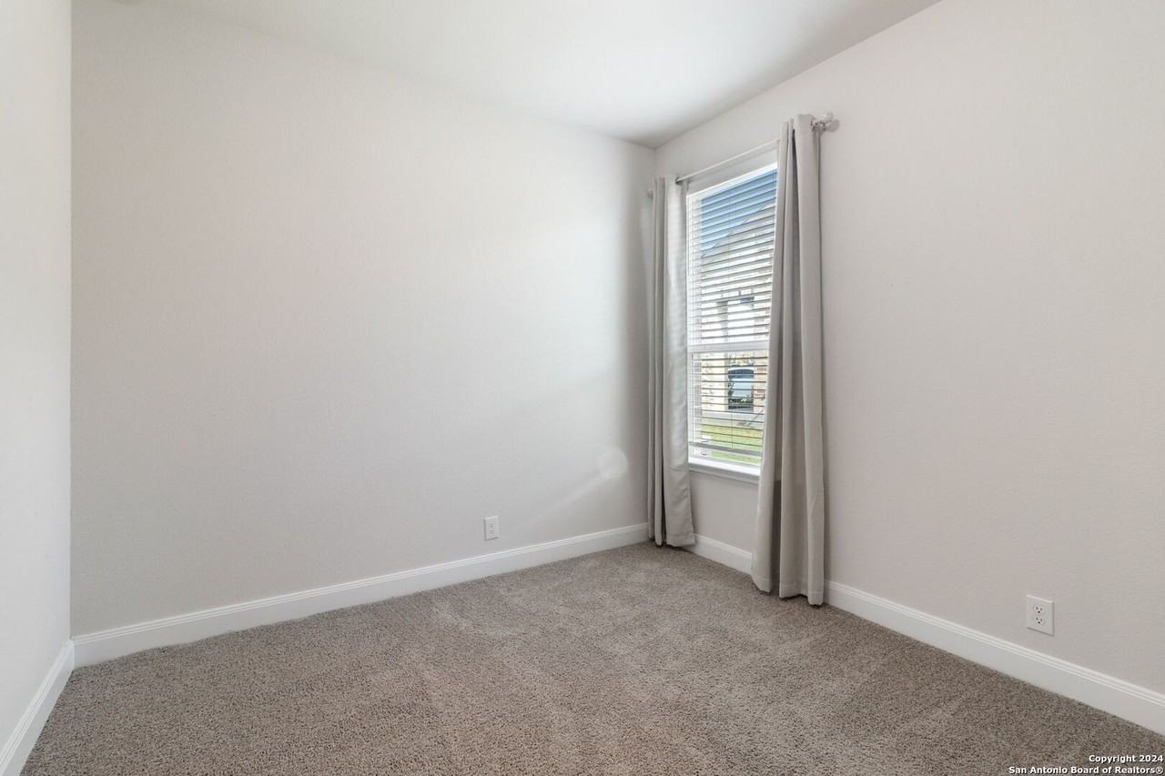 568 Lilac Shls - Photo 5 of 17