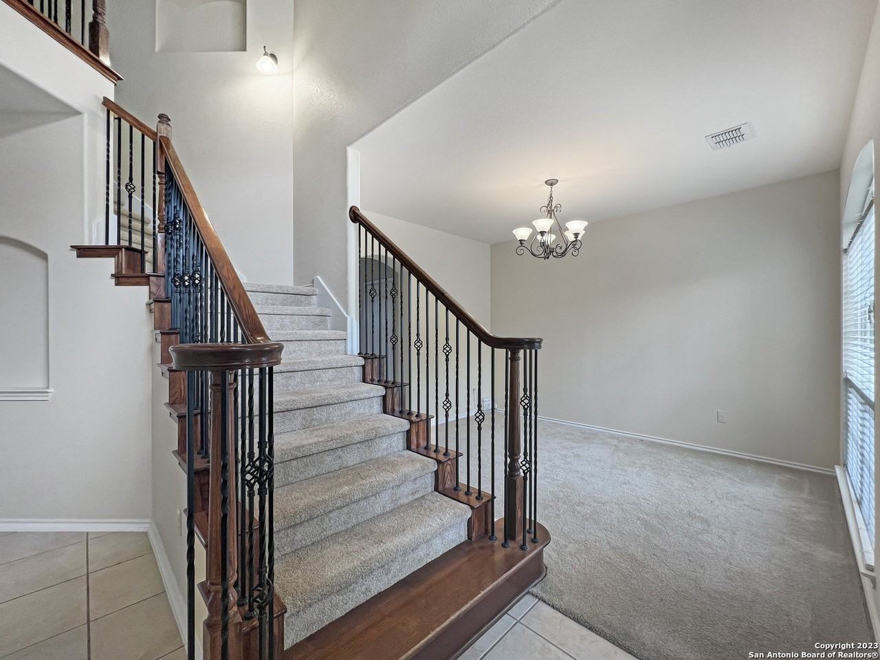 12023 Faithcrest - Photo 2 of 18