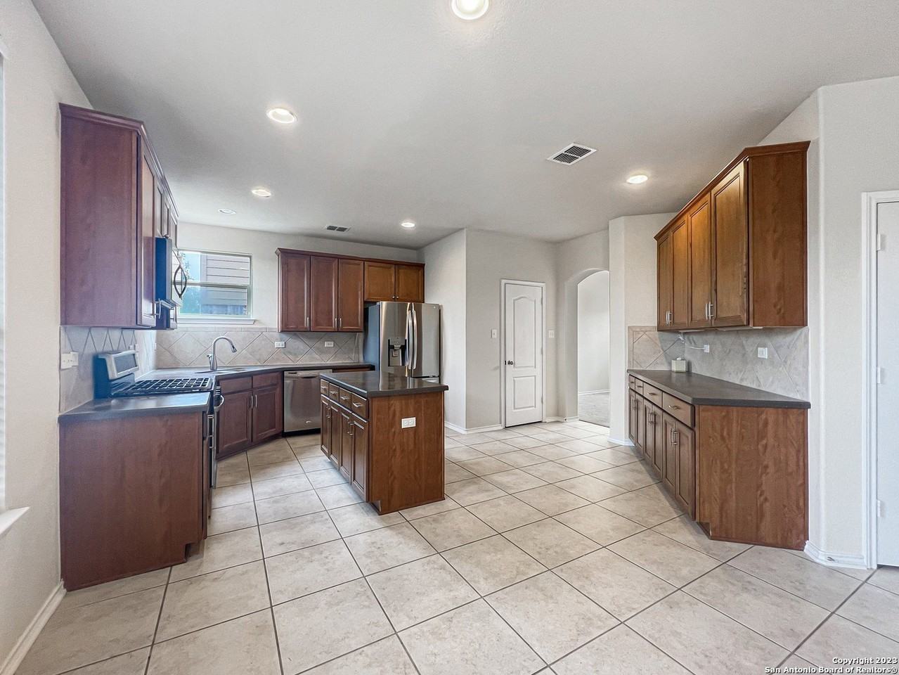 12023 Faithcrest - Photo 5 of 18