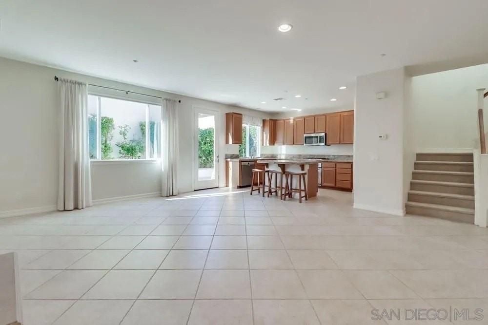 17020 New Rochelle Way - Photo 6 of 36