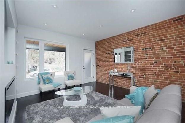 289 Barton Avenue - Photo 5 of 29