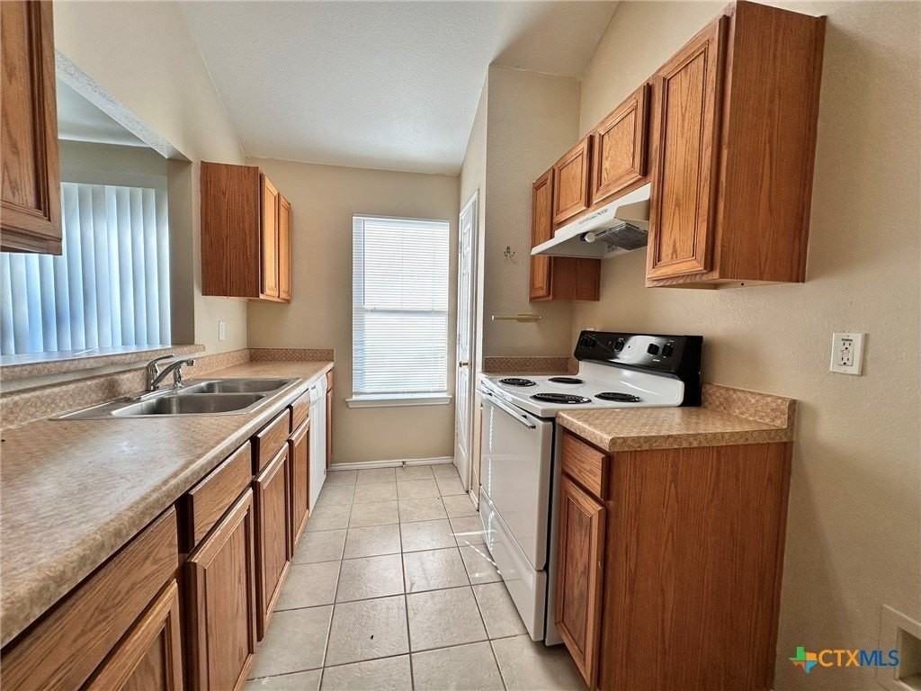 3031 Pine Valley Dr - Photo 5 of 21