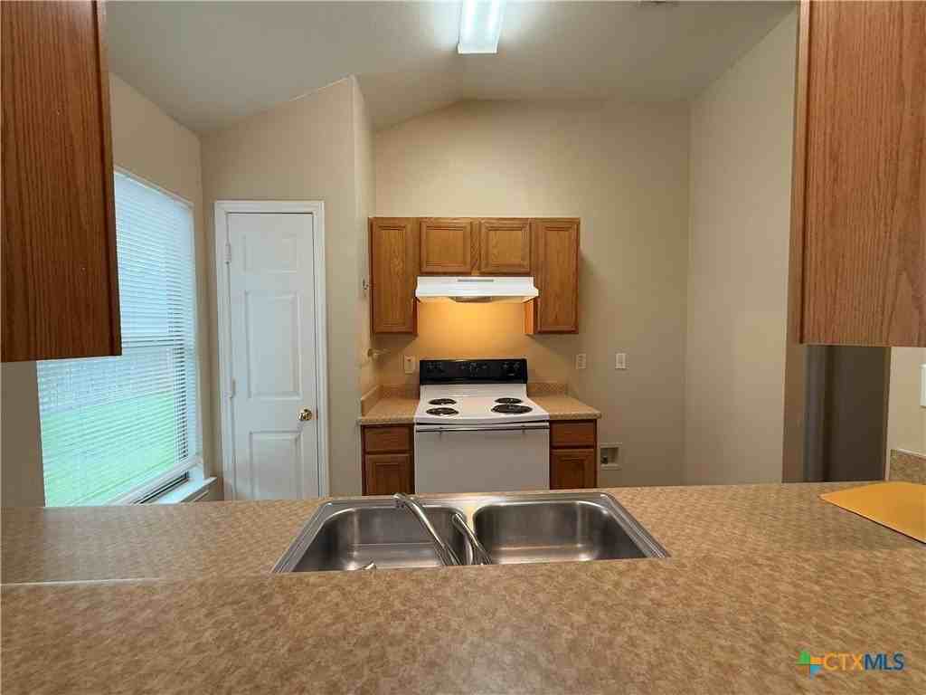 3031 Pine Valley Dr - Photo 6 of 21